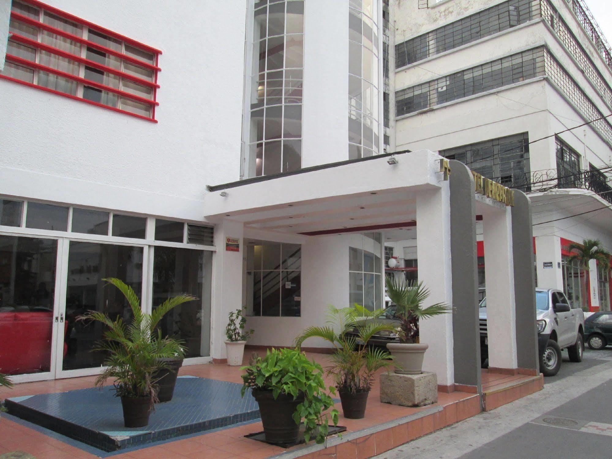Hotel Del Parque Guadalajara Exterior photo